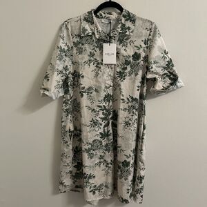 Women’s Small Noéline green and white floral print shirt dress NWT